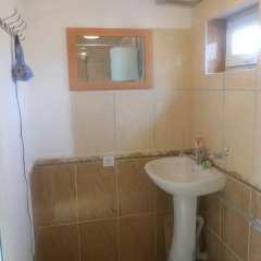 Отель B&B at Bailanysh Кыргызстан, Каракол - отзывы, цены и фото номеров - забронировать отель B&B at Bailanysh онлайн ванная фото 2
