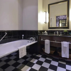 Отель Sofitel London St James 5* Номер категории Премиум с различными типами кроватей фото 5