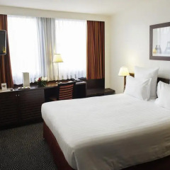 Отель Hôtel Concorde Montparnasse 4* Улучшенный номер с различными типами кроватей фото 7