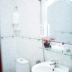 CK Saigon Central Hotel 2* Улучшенный номер с 2 отдельными кроватями фото 3