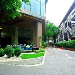 Отель Jasmine Resort Бангкок парковка