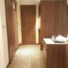 Louis' Tavern Hotel Don Muang 3* Улучшенный номер с двуспальной кроватью фото 10