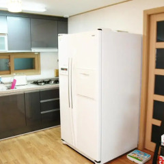 Отель Hongdae Family Housetel 2 Кровать в мужском общем номере с двухъярусной кроватью фото 2