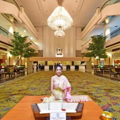 Twin Towers Hotel