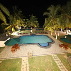 Отель Royal Beach Resort Шри-Ланка, Индурува - отзывы, цены и фото номеров - забронировать отель Royal Beach Resort онлайн бассейн фото 2