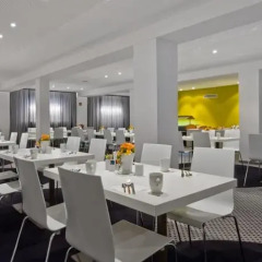 Отель Tryp by Wyndham Frankfurt