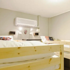 I-Sleep Silom Hostel Семейный номер категории Эконом с двуспальной кроватью фото 2