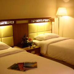 Отель Bangkok Sahara 3* Номер Делюкс