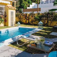 Отель Charming Country House Torremolinos Торремолинос бассейн фото 3