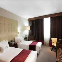 Гостиница DoubleTree by Hilton Novosibirsk 4* Стандартный номер с разными типами кроватей фото 17