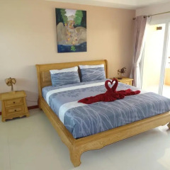 Апартаменты Rm Wiwat Apartment Люкс