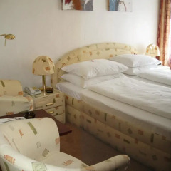 Schweizerhof Hotel 3* Стандартный номер фото 10
