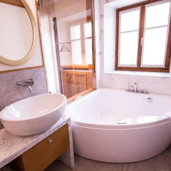 Ambra Cortina Luxury & Fashion Boutique Hotel 4* Улучшенный номер с различными типами кроватей фото 23