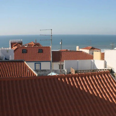 Отель Townhouse with Seaview Terrace балкон