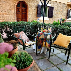 Отель Il triclinio B&B Пьяцца-Армерина бассейн