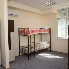 Roofhotel Sochi Hostel Кровать в общем номере с двухъярусной кроватью