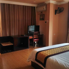 Hong Ky Boutique Hotel 3* Стандартный номер с двуспальной кроватью фото 11