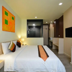 Отель Icheck Inn Silom 3* Улучшенный номер фото 6