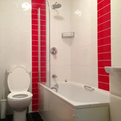 Acton Town Hotel 2* Номер с общей ванной комнатой с различными типами кроватей (общая ванная комната) фото 3