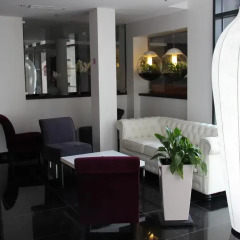 Отель Hôtel Kyriad Saint Quentin en Yvelines - Montigny Франция, Монтиньи ле Бретоне - отзывы, цены и фото номеров - забронировать отель Hôtel Kyriad Saint Quentin en Yvelines - Montigny онлайн интерьер отеля фото 3