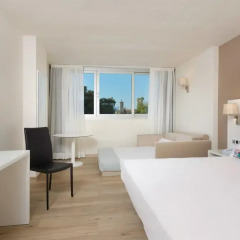 Отель INNSIDE by Meliá Palma Bosque 4* Номер категории Премиум с различными типами кроватей фото 5