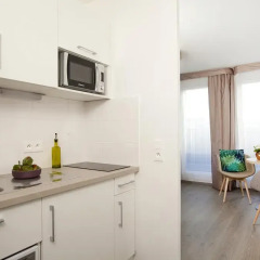 Отель Residhome Asnières Park 3* Апартаменты с различными типами кроватей фото 2