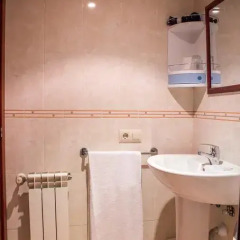 Отель Hostal Hotil Номер категории Эконом с различными типами кроватей фото 12