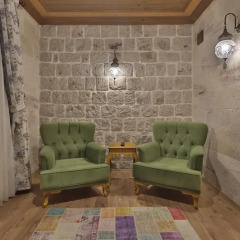 Elevres Stone House Hotel 4* Люкс повышенной комфортности с различными типами кроватей фото 3