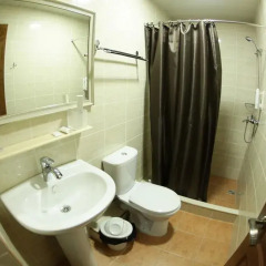 Отель Sayyoh Hotel Узбекистан, Ташкент - отзывы, цены и фото номеров - забронировать отель Sayyoh Hotel онлайн ванная