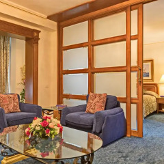 Отель Amman International 4* Люкс повышенной комфортности с различными типами кроватей фото 10