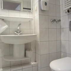 Hotel Haus Rheinblick 2* Стандартный номер с различными типами кроватей (общая ванная комната) фото 3