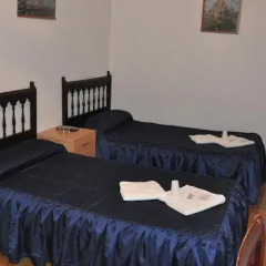 Отель Hostal Los Arcos комната для гостей фото 2