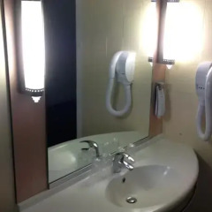 Отель Hôtel ibis Sarcelles ванная фото 6