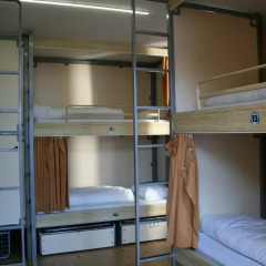 St Christophers Inn Hostel at The Bauhaus Кровать в общем номере с двухъярусной кроватью фото 2