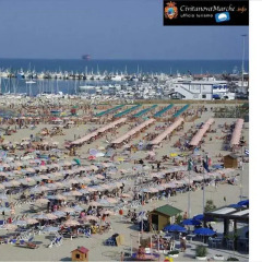 Отель A Due Passi dal Mare Чивитанова-Марке пляж фото 2
