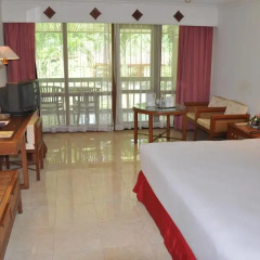 Отель Inna Grand Bali Beach 4* Улучшенный номер с двуспальной кроватью фото 10