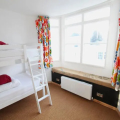 Отель Seadragon Backpackers Кровать в общем номере с двухъярусной кроватью фото 5