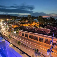 Отель BearPacker Patong Hostel Таиланд, Патонг - отзывы, цены и фото номеров - забронировать отель BearPacker Patong Hostel онлайн балкон