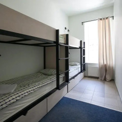 V4Vilnius Hostel Кровать в женском общем номере с двухъярусной кроватью фото 2