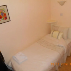 Отель New Central Guest House комната для гостей фото 5