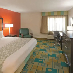 Отель La Quinta Inn & Suites Meridian 2* Номер Делюкс с различными типами кроватей фото 2
