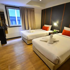 H2 Hotel 3* Номер Делюкс фото 9