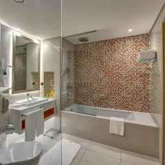 Al Khoory Atrium Hotel 4* Номер Делюкс с различными типами кроватей фото 2