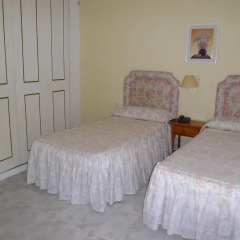 Hotel Sacratif комната для гостей