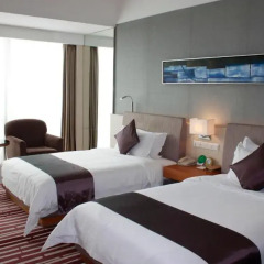 Huaqiang Plaza Hotel Shenzhen 4* Улучшенный номер с различными типами кроватей фото 2