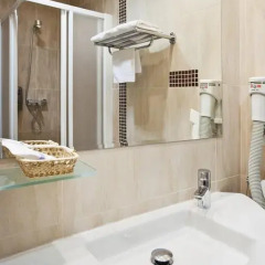 Отель Hostal T4 3* Стандартный номер с двуспальной кроватью фото 4
