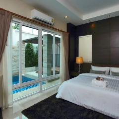 Отель The Ville Jomtien Pool Villa 4* Вилла с различными типами кроватей фото 12