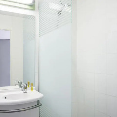 Отель ibis budget Antwerpen Centraal Station ванная фото 2