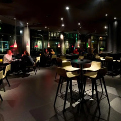 SANA Berlin Hotel гостиничный бар