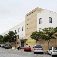HI - Parque das Nacoes Youth Hostel парковка